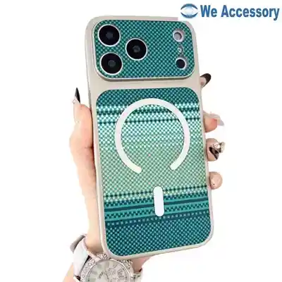 Vente en gros Coques téléphone iPhone 17 Pro en fibre carbone avec MagSafe