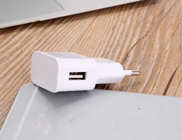 chargeur USB 5V 2A.jpeg