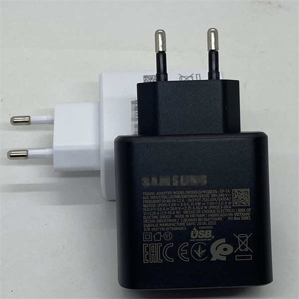 Samsung Note 20 45W USB charger.jpg